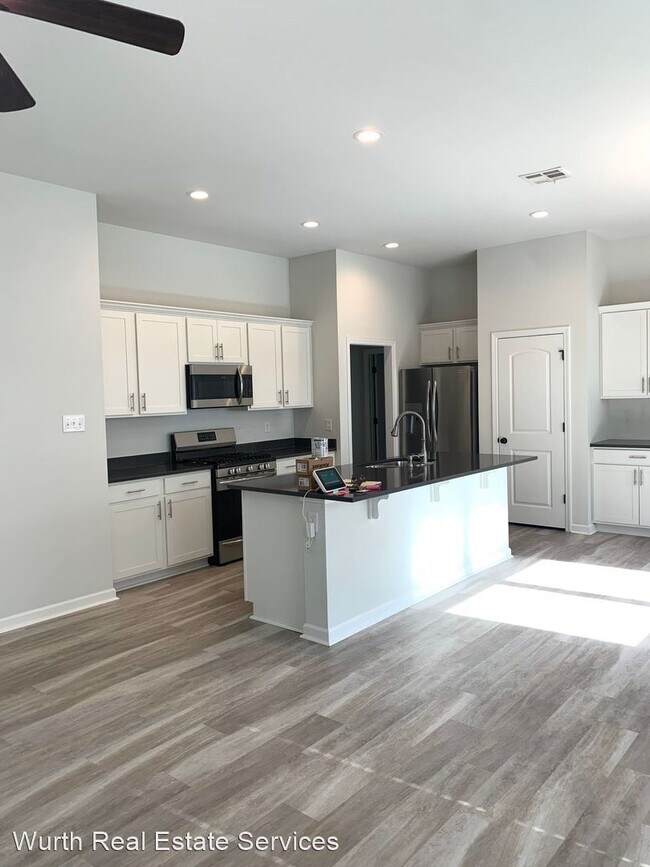 Foto del edificio - 3 br, 2 bath House - 1329 Shadow Bluff Drive