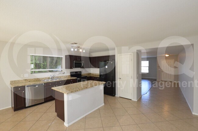 Foto del edificio - 3735 E Sheffield Rd