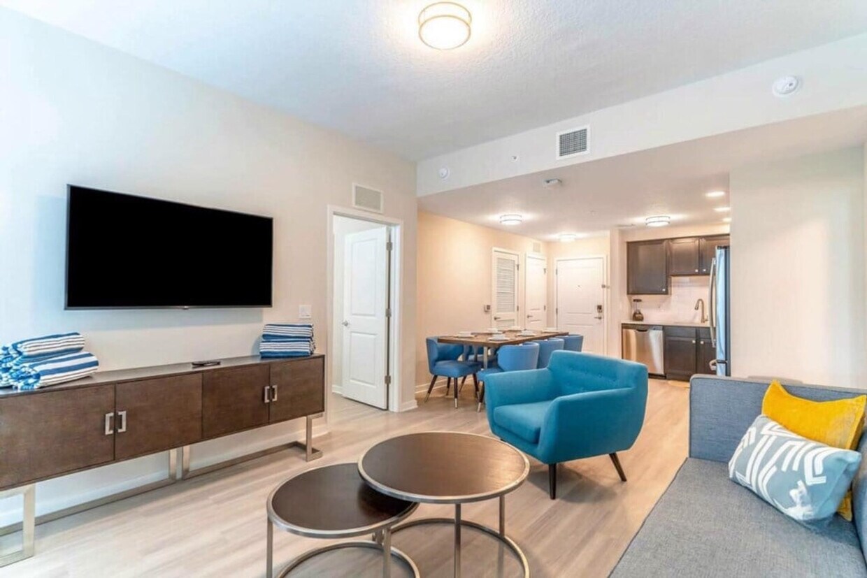 Foto principal - 4001 Breakview Dr