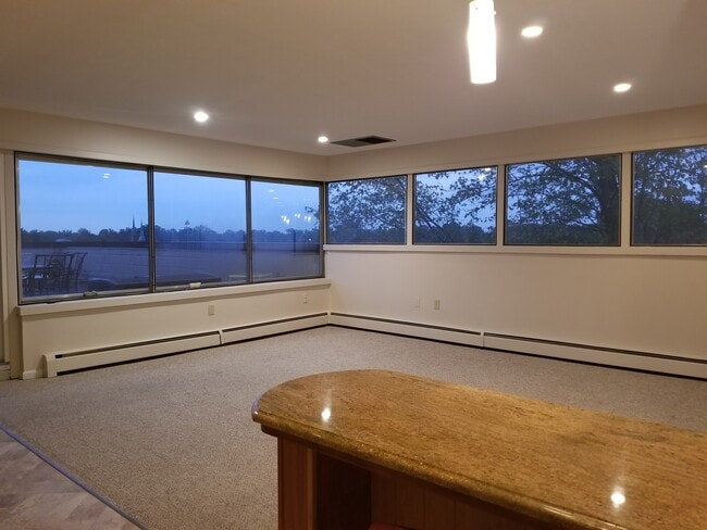 Building Photo - 101 S Rocky River Dr