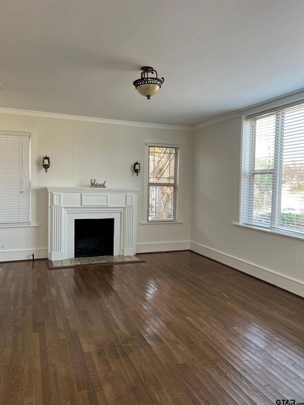 Foto del edificio - 328 Mockingbird Ln