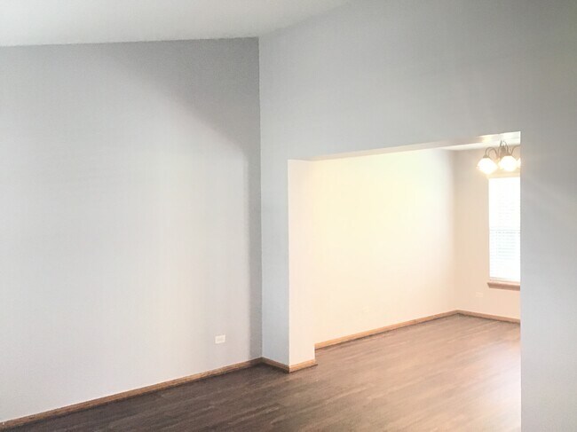 Building Photo - 2013 Havenhill Drive
