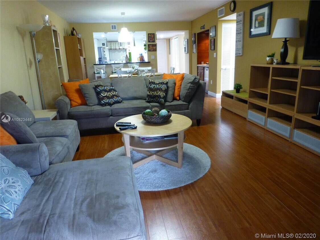 Foto principal - 16091 Blatt Blvd
