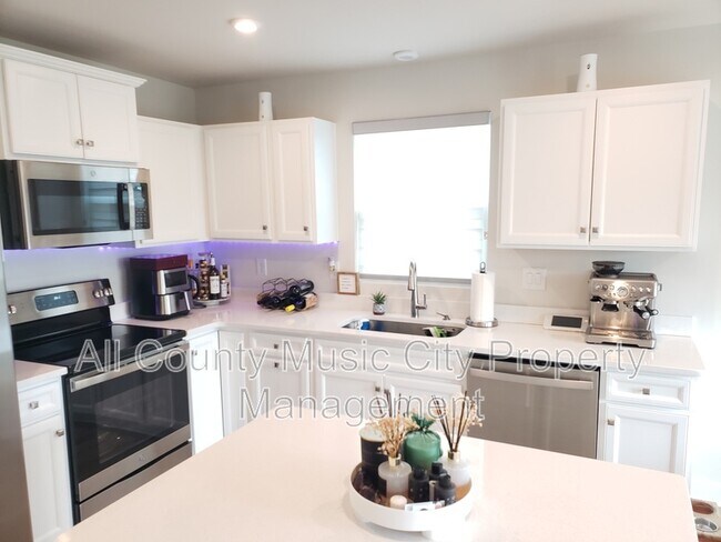 Foto del edificio - 2653 Thornton Grove Blvd