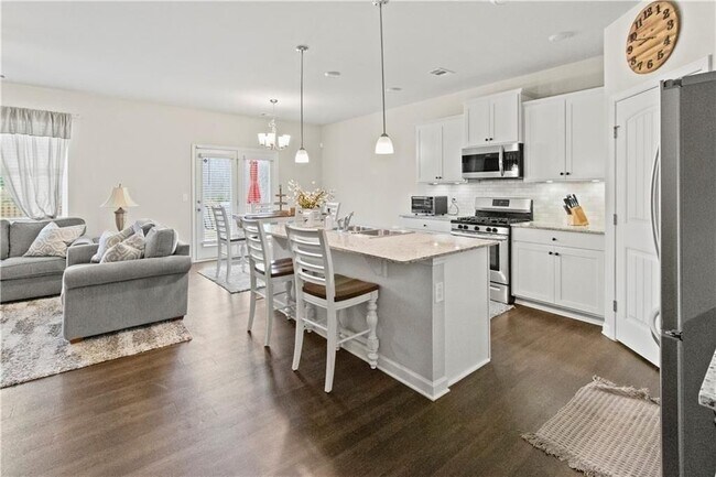Foto del edificio - 6755 Scarlet Oak Way