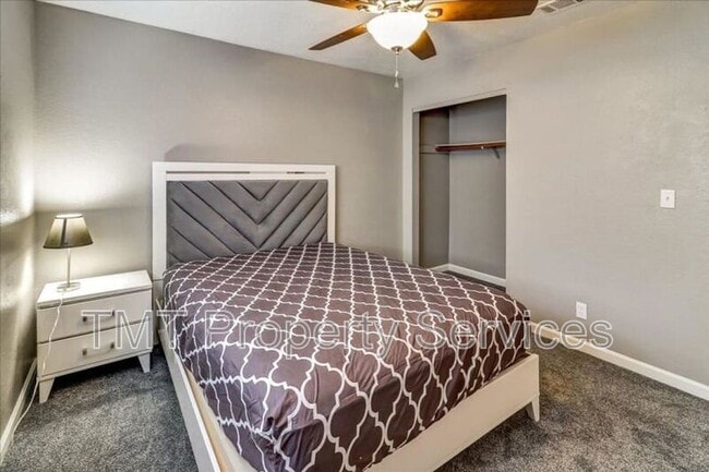 Foto del edificio - 2836 Fox Creek Ct