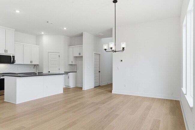 Photo - 1835 E Fiji St House