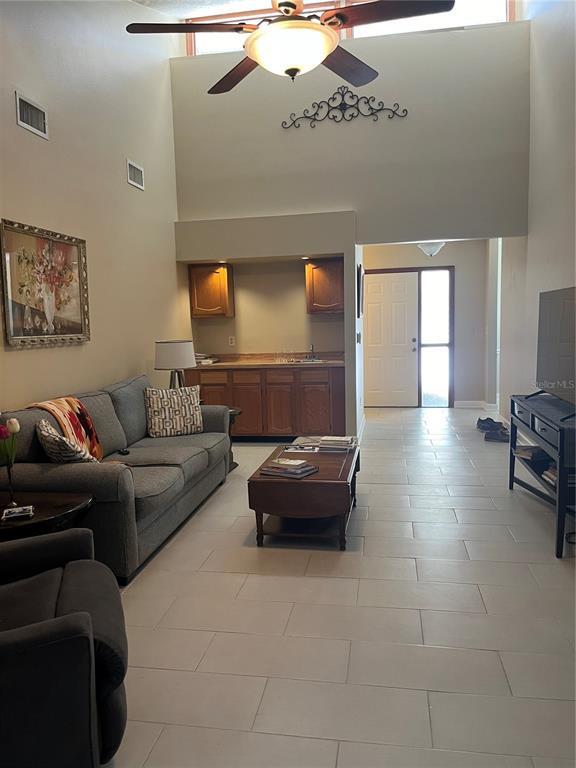 Building Photo - 1107 Golf Club Ct