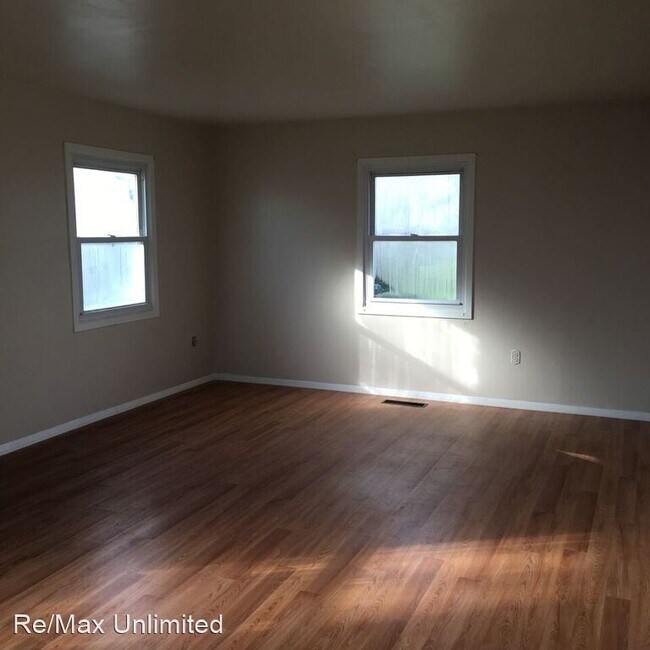 Foto del edificio - 4 br, 2.5 bath House - 39 Hadley Lane