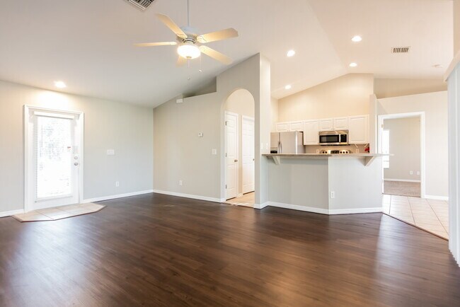 Foto del edificio - 3013 SW 4th Pl