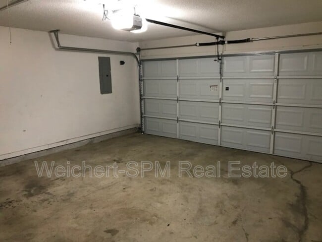 Foto del edificio - 5616 Autumn Valley Dr