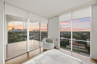 Building Photo - 3711 San Felipe St