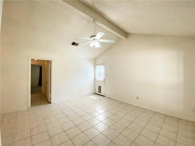 Building Photo - 1109 Woodlief Trail