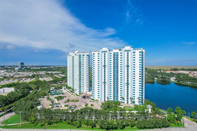 Foto del edificio - 2641 N Flamingo Rd