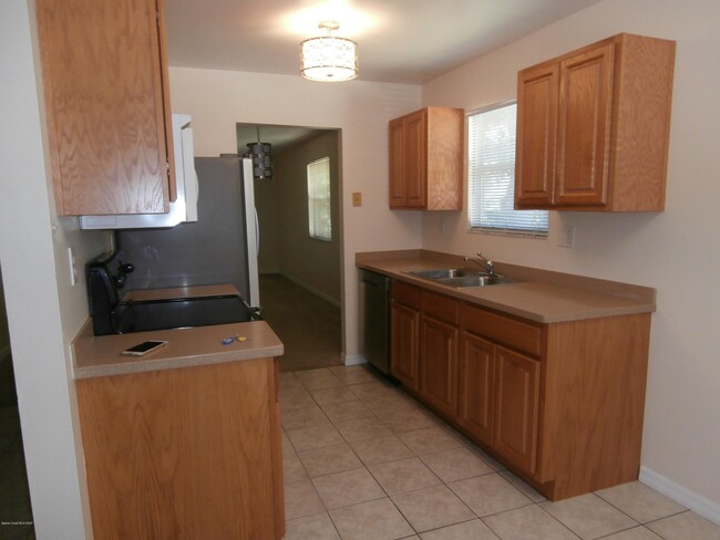 Building Photo - 4538 Memory Ln