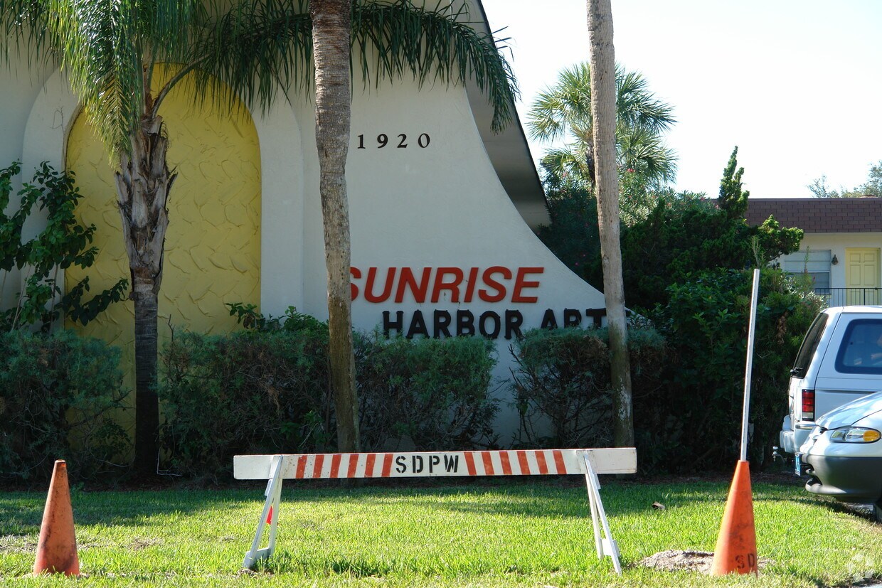 Foto del edificio - Sunrise Harbor Apartments