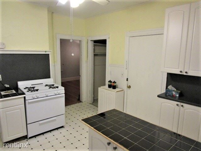 Building Photo - 2 br, 1 bath  - 67 Berwick St