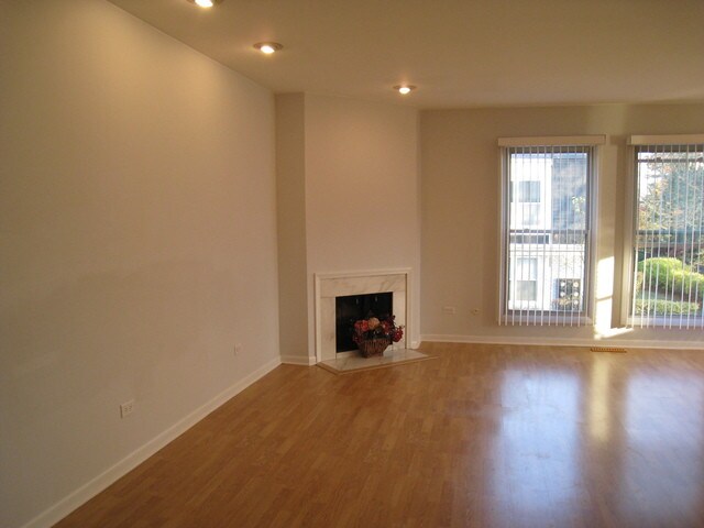 Building Photo - 871 Garfield Ave