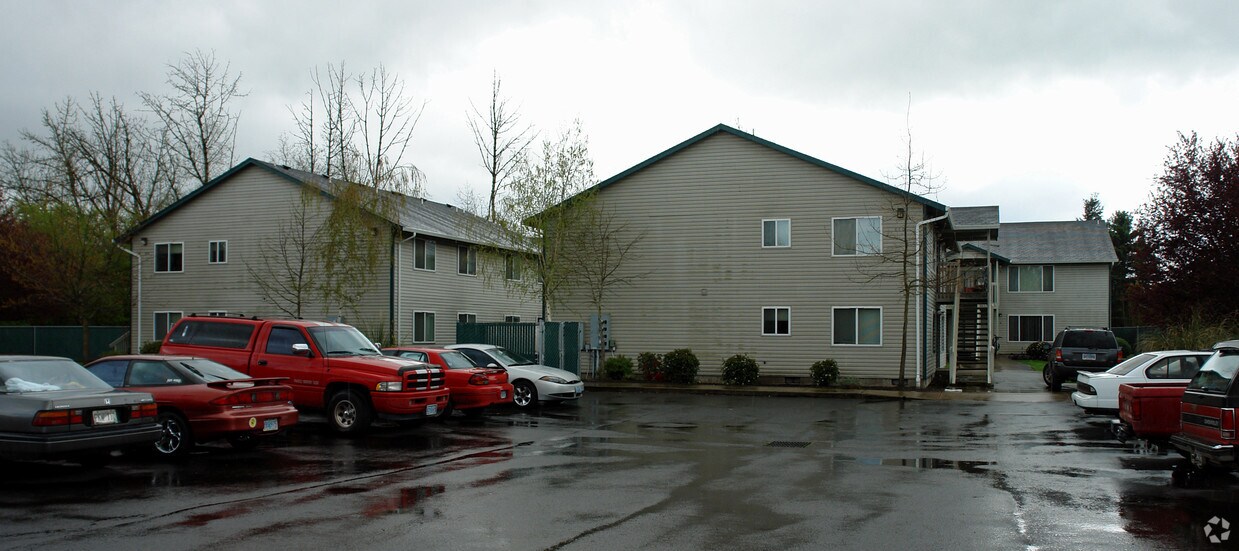 Lebanon Greens Apartments Apartments in Lebanon, OR
