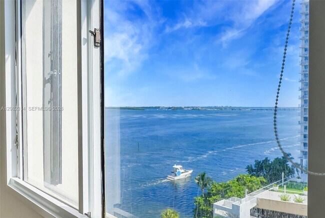 Photo - 520 Brickell Key Drive, Miami, FL 33131 - 2 BR 2 BA condo
