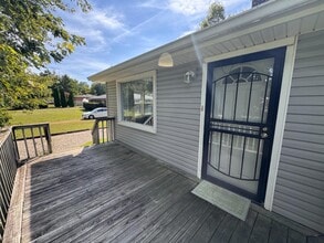 Building Photo - 2703 E Midland Rd
