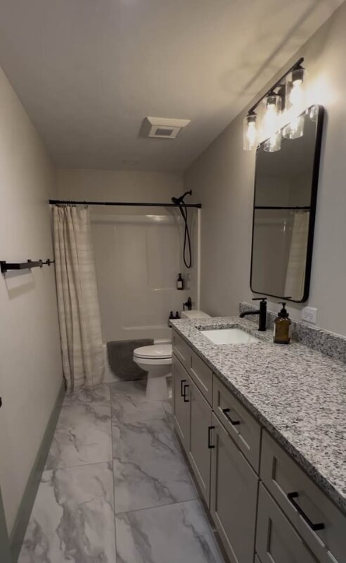 Foto del edificio - 420 W 18th St