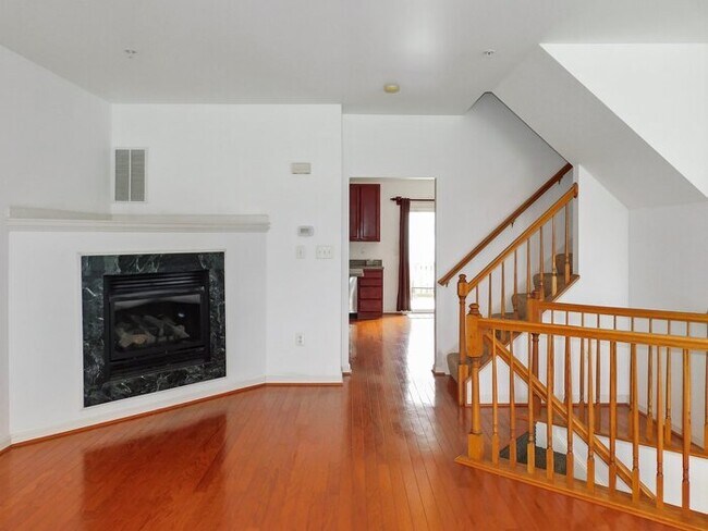 Building Photo - 2644 Lacrosse Pl
