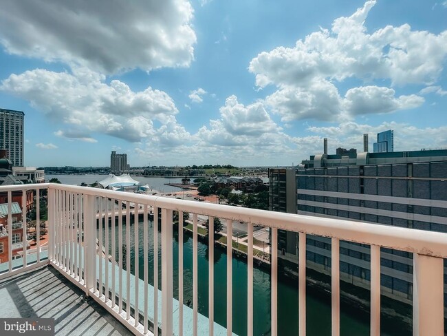 Foto del edificio - 250 President St