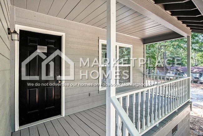 Building Photo - 3824 Cannon Dr