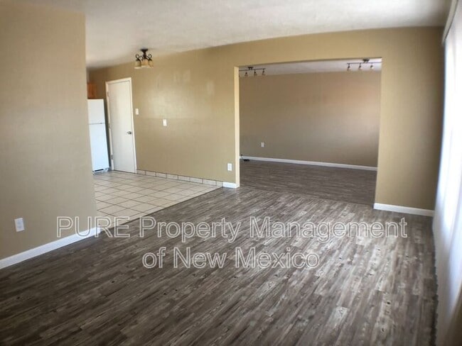 Foto del edificio - 2509 E 23rd St