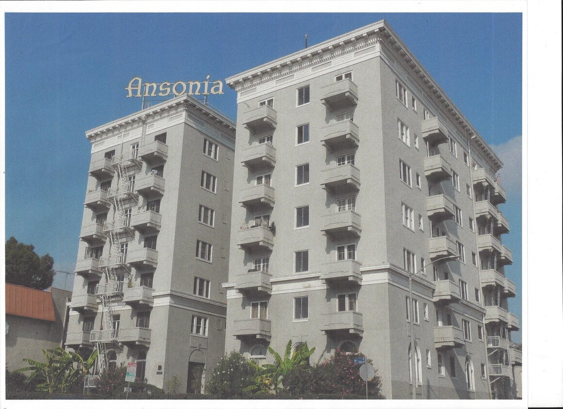 Foto del edificio - 2205 W 6th St