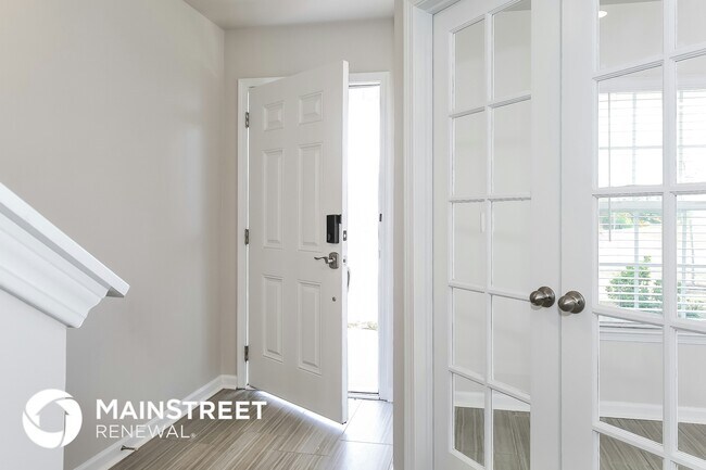 Foto del edificio - 111 Naples Rd