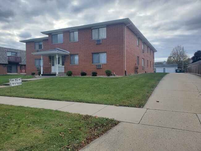 Edificio - 3105 85th St