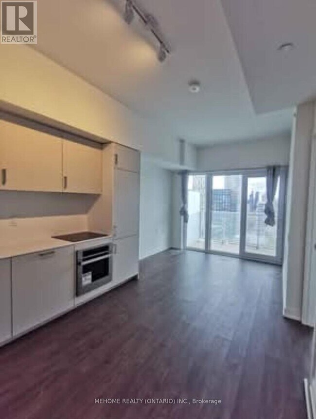 Photo du bâtiment - 88 Queen St E