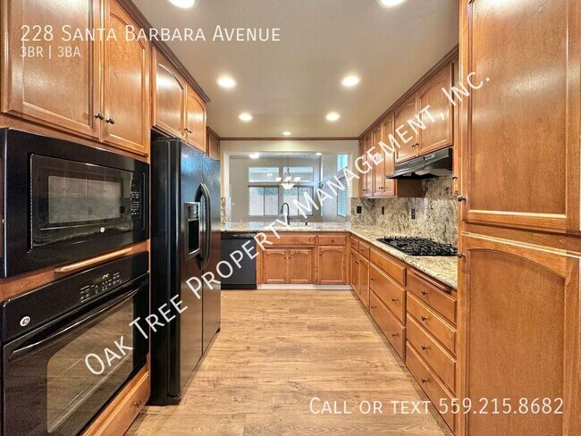 Building Photo - 228 Santa Barbara Ave