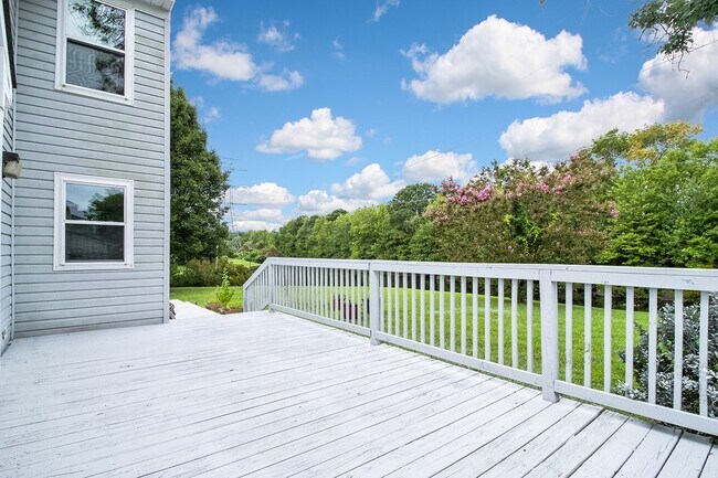 Building Photo - 415 Knell's Ridge Dr