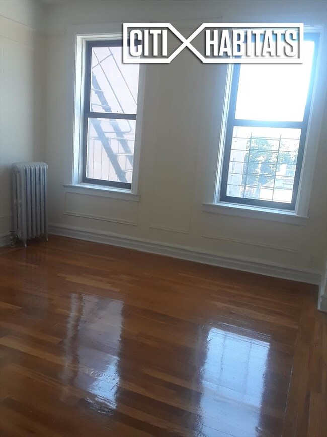 Foto del edificio - 3466 Jerome Ave