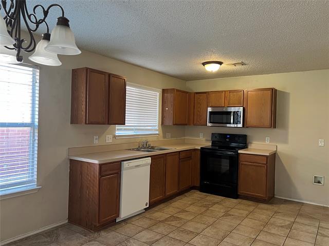 Building Photo - 1547 Thornhill Ln
