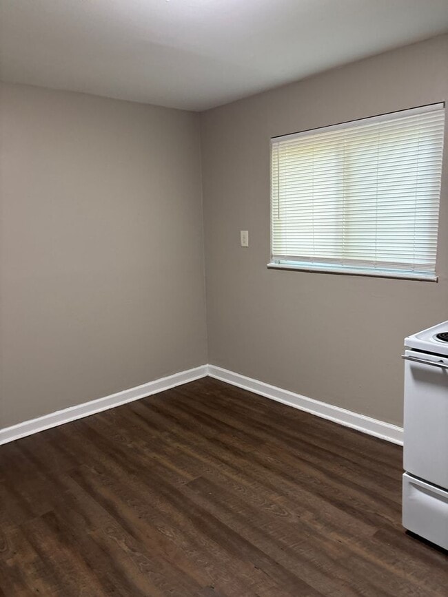 Building Photo - 3709 Beulah Rd