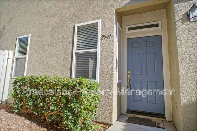 Foto del edificio - 2541 Garnet Peak Rd