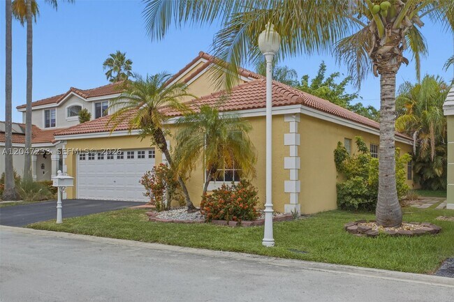 Building Photo - 411 Bermuda Springs Dr
