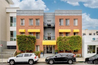 Building Photo - 131 S Jackson St