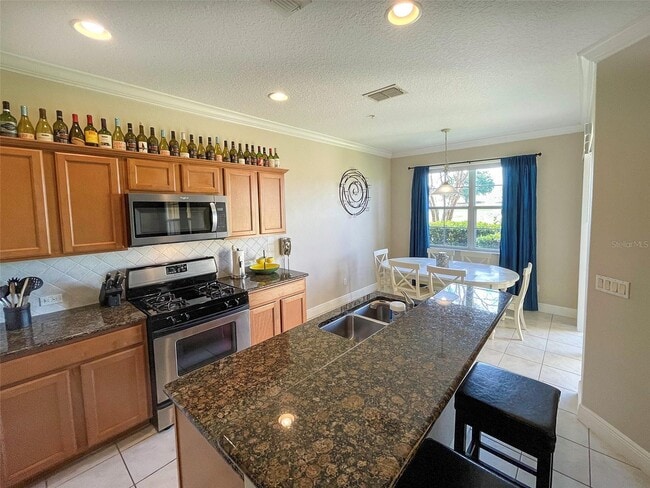 Building Photo - 904 Assembly Ct