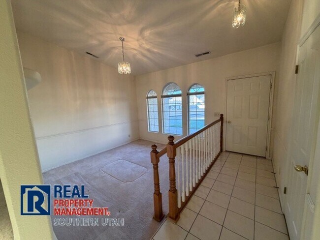 Foto del edificio - 3 Bed / 2 Bath Home for Rent in Santa Clara