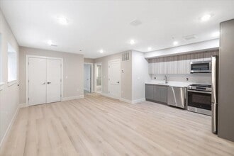Building Photo - 524 64th St