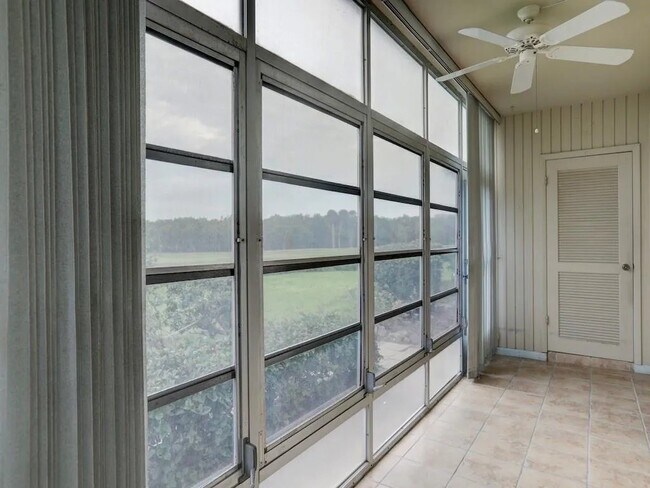 Building Photo - 73 Royal Oak Ct