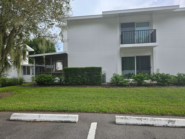 Building Photo - Charming 2-Bedroom, 2-Bathroom Condo in Wi...