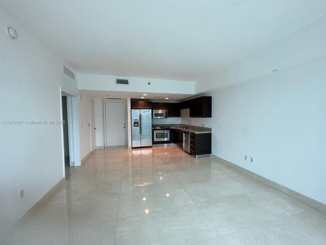 Foto del edificio - 950 Brickell Bay Dr