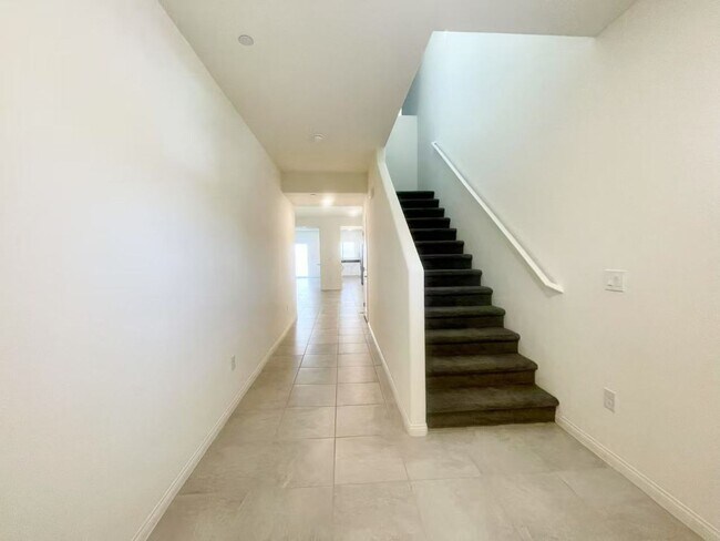 Building Photo - 4450 Merlot Hls Ave