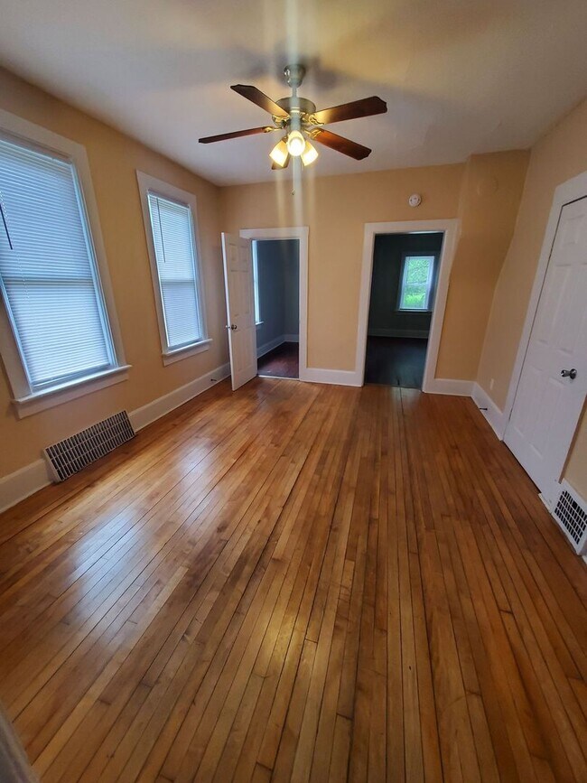 Foto del edificio - 3 Bedroom Single Family